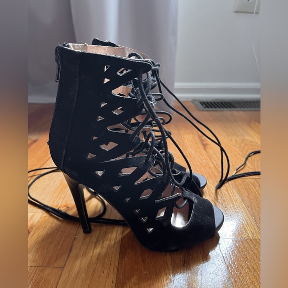 QUPID STRAPPY HEELS - Picture 1 of 6